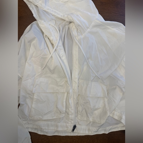 DSG Classic White Zip-Up Hoodie Rain Coat - Picture 2 of 9